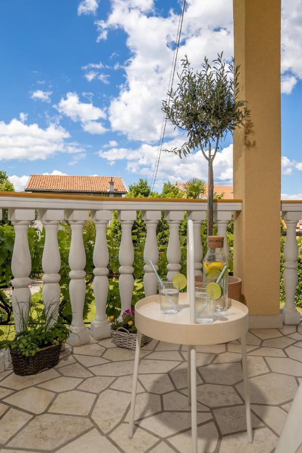 App Blue, Selce Apartment Bagian luar foto
