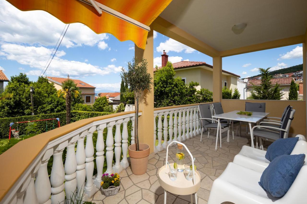App Blue, Selce Apartment Bagian luar foto