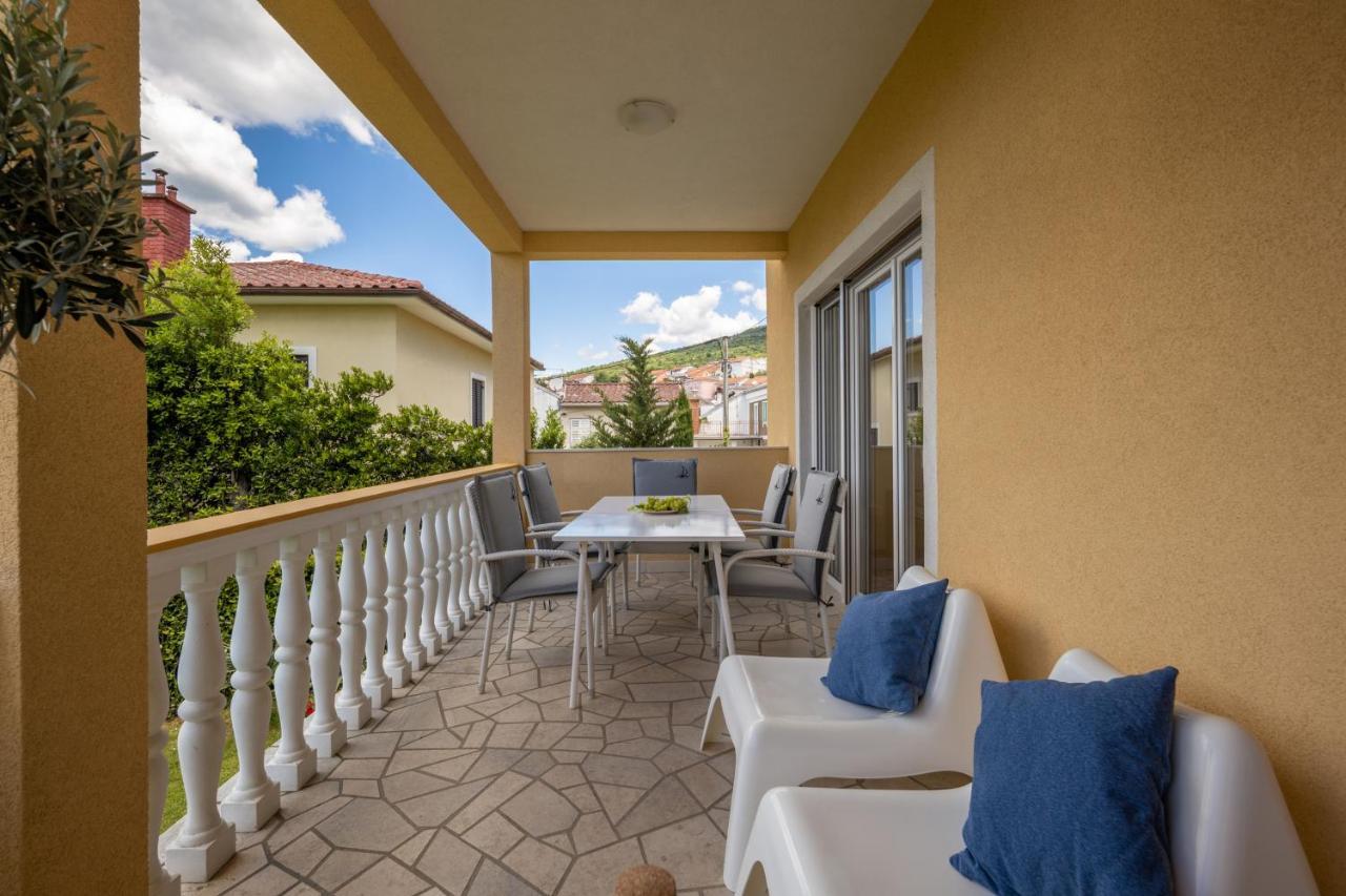 App Blue, Selce Apartment Bagian luar foto